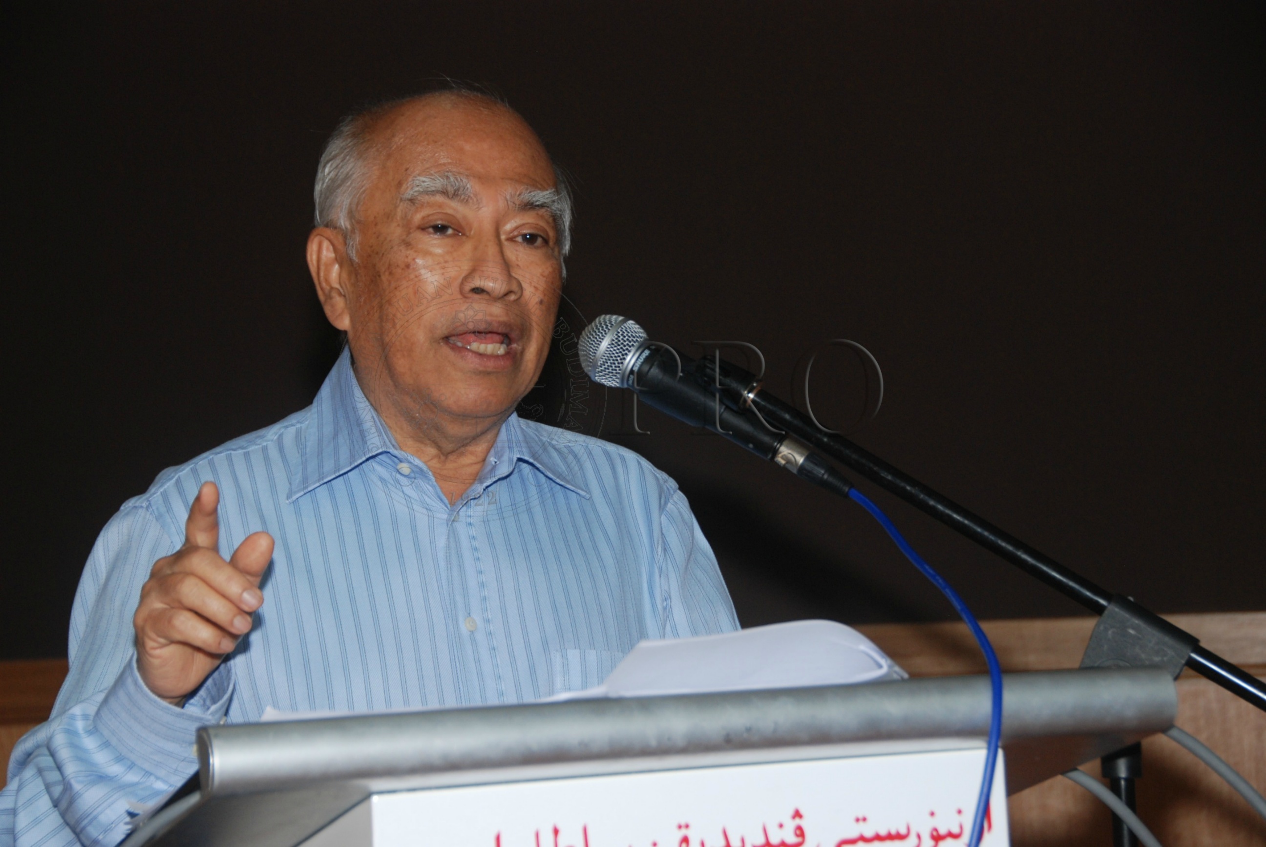 PRO 12 140 buku DSC 9717